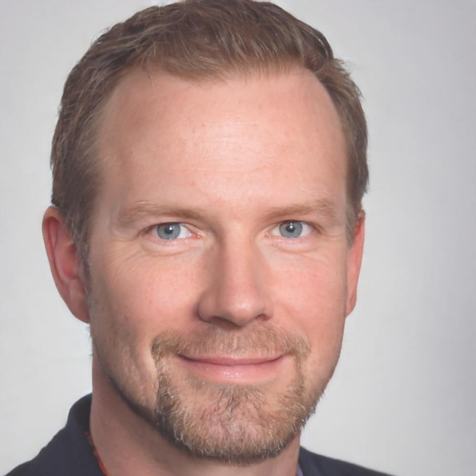 Rashad Mammadov in workshop