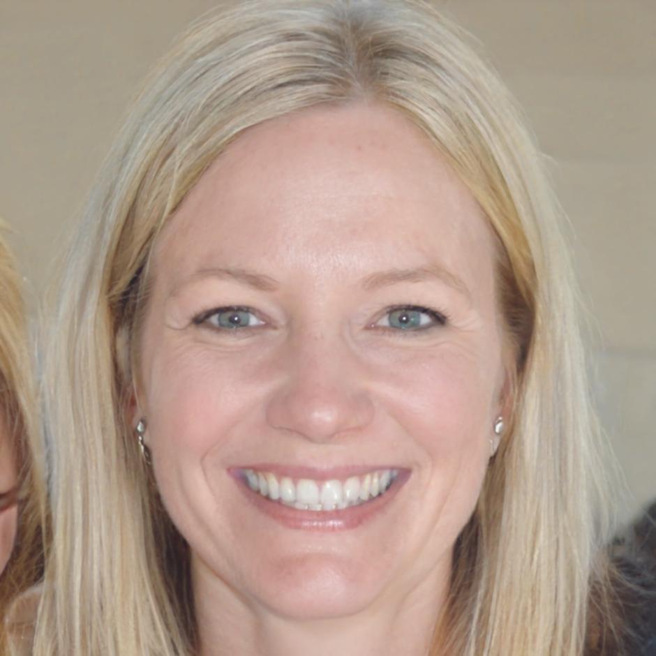 Rowena Petrov professional portrait